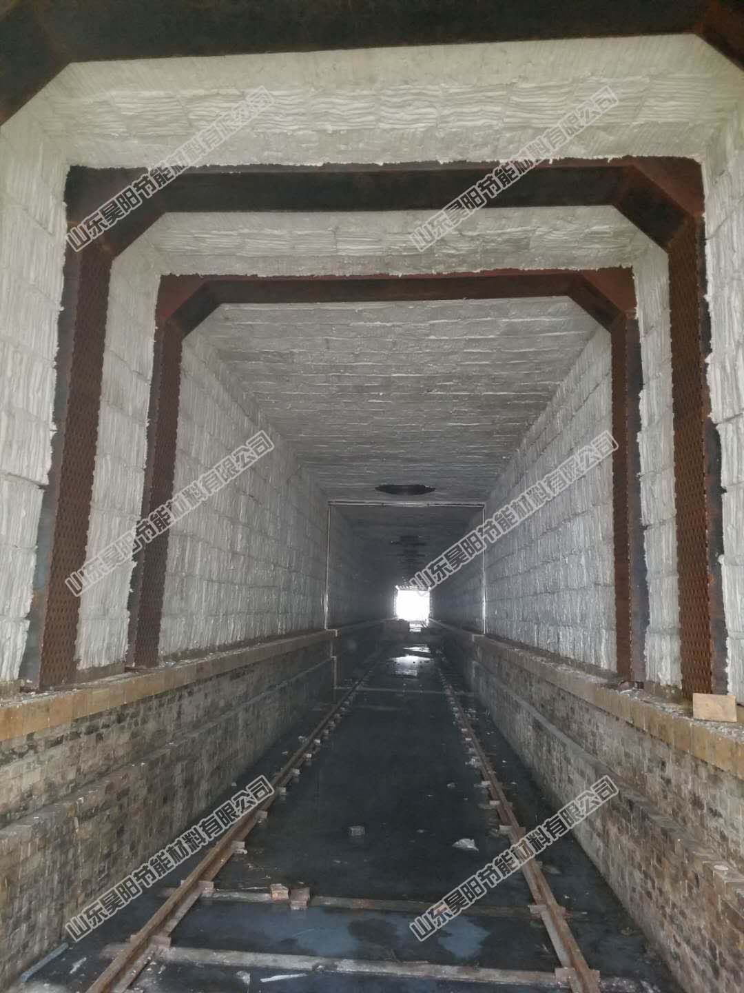 碳素焙燒爐內(nèi)保溫